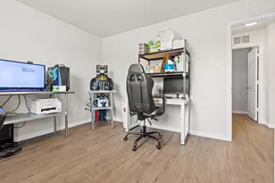 9937 Amosite Dr, Fort Worth, TX 76131 - Photo 8