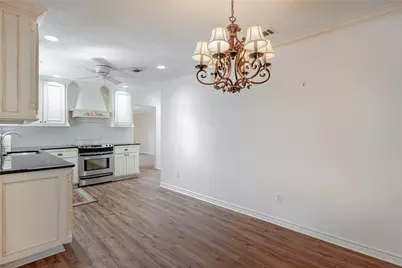 1917 Rock Creek Drive, Grand Prairie, TX 75050 - Photo 10