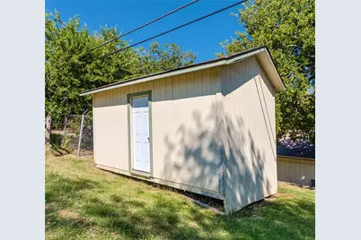 1917 Rock Creek Drive, Grand Prairie, TX 75050 - Photo 26