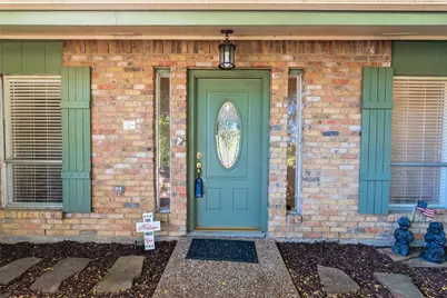 1917 Rock Creek Drive, Grand Prairie, TX 75050 - Photo 4