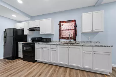 926 Titus, Mexia, TX 76667 - Photo 8