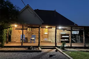 106 S Houston St, Millsap, TX 76066 - Photo 30