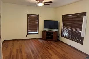 106 S Houston St, Millsap, TX 76066 - Photo 14