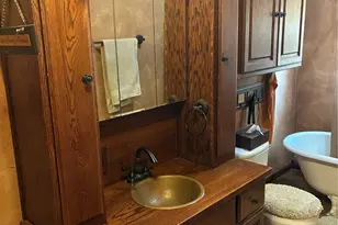 106 S Houston St, Millsap, TX 76066 - Photo 6