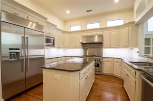 4115 Buena Vista St, Dallas, TX 75204 - Photo 6