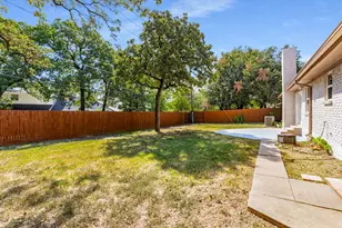 93 Regents Park, Bedford, TX 76022 - Photo 34