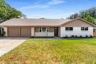 93 Regents Park, Bedford, TX 76022 - Photo 1