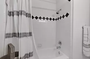 7639 Lovers Ln, Dallas, TX 75225 - Photo 18