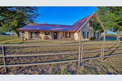 202 County Road 3470, Paradise, TX 76073 - Photo 2