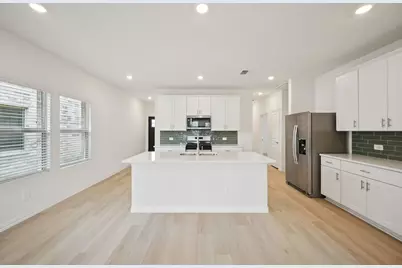 612 Clover Creek Drive, Princeton, TX 75071 - Photo 6