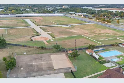 1206 Sierra Vista Drive, Granbury, TX 76048 - Photo 40