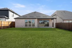 1704 Canals Dr, Little Elm, TX 75068 - Photo 28