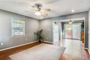 721 W A Denton Dr, Van Alstyne, TX 75495 - Photo 8