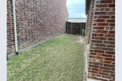 686 Pendle Forest Drive, Frisco, TX 75036 - Photo 24