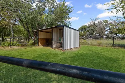 201 Flat Rock Lane, Weatherford, TX 76088 - Photo 36