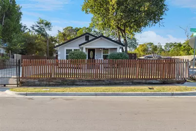 3000 Burchill Road S, Fort Worth, TX 76105 - Photo 1