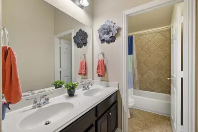 1001 Chickasaw Drive, Carrollton, TX 75010 - Photo 26