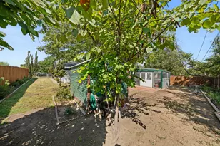 912 Crockett St, Midlothian, TX 76065 - Photo 22