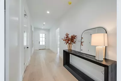 5710 Vanderbilt Avenue, Dallas, TX 75206 - Photo 2