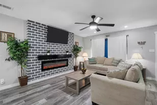 1014 E Franklin St, Hillsboro, TX 76645 - Photo 6