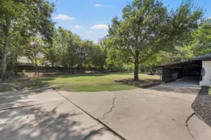 1014 E Franklin St, Hillsboro, TX 76645 - Photo 22