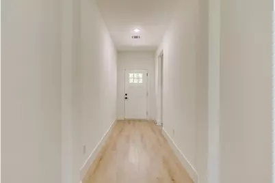 813 Stamps Avenue, Fort Worth, TX 76114 - Photo 4