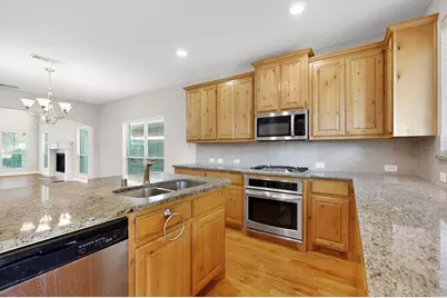 700 N Irving Heights Drive, Irving, TX 75061 - Photo 16