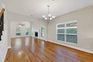 700 N Irving Heights Dr, Irving, TX 75061 - Photo 12