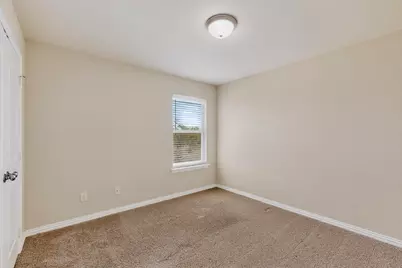 700 N Irving Heights Drive, Irving, TX 75061 - Photo 36