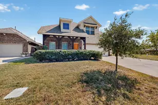700 N Irving Heights Dr, Irving, TX 75061 - Photo 4