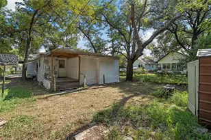 512 Tyler St, Waco, TX 76704 - Photo 2