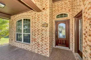 302 Red Eagle Trail, Hudson Oaks, TX 76087 - Photo 2