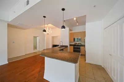 3225 Turtle Creek Boulevard #320, Dallas, TX 75219 - Photo 6