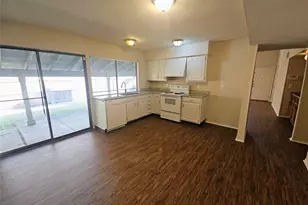 4708 Woodfield Dr, Arlington, TX 76016 - Photo 10