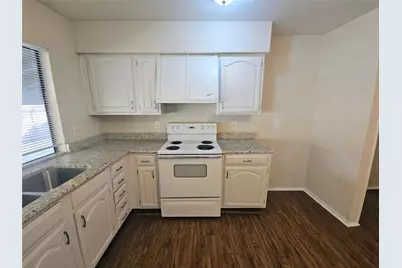 4708 Woodfield Drive, Arlington, TX 76016 - Photo 12