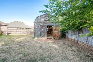 706 Hill Ln, Cleburne, TX 76033 - Photo 40