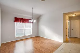 706 Hill Ln, Cleburne, TX 76033 - Photo 8