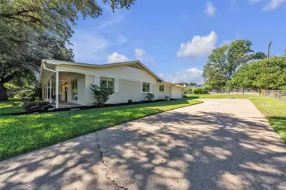 4408 Hildring Drive E, Fort Worth, TX 76109 - Photo 38