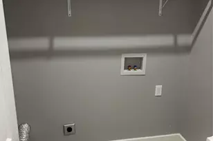 328 E Norway St, Walnut Springs, TX 76690 - Photo 8