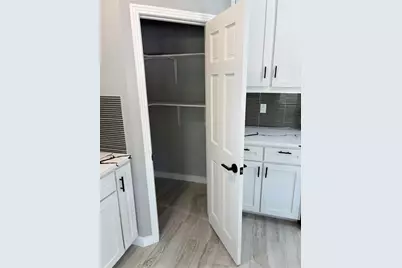 328 E Norway Street, Walnut Springs, TX 76690 - Photo 6