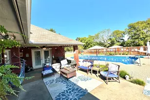 505 W 3rd St, Dodd City, TX 75438 - Photo 16