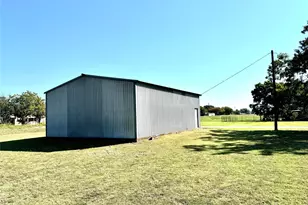 505 W 3rd St, Dodd City, TX 75438 - Photo 8