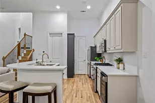 2205 Eriksson Ln, Dallas, TX 75204 - Photo 8