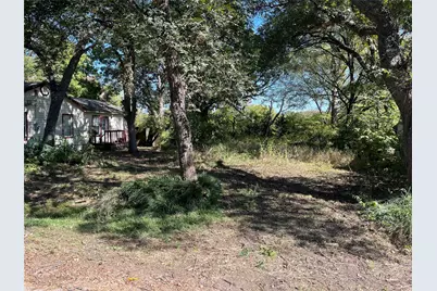 309 S Jernigan Street, Bells, TX 75414 - Photo 2