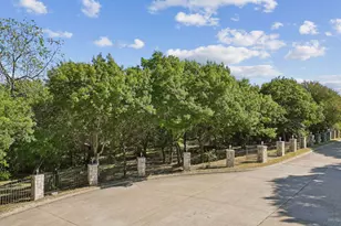 811 Shady Brook Ln, Fairview, TX 75069 - Photo 1