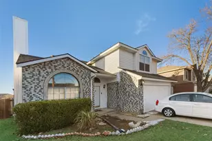 4153 Stinwick, Grand Prairie, TX 75052 - Photo 2