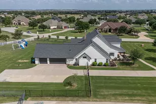 13101 Willow Tree Ct, Fort Worth, TX 76052 - Photo 6