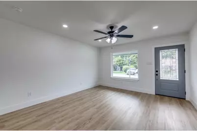 910 Darlene Lane, Arlington, TX 76010 - Photo 4