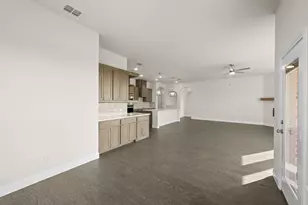 105 Grey Wolf Ct, Godley, TX 76044 - Photo 8