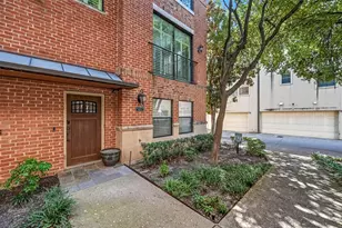 2411 N Hall St, Dallas, TX 75204 - Photo 2